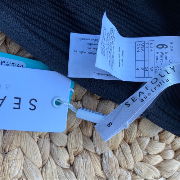 Seafolly Essentials Bandeau Tube top Black NEW - Picture 11 of 11